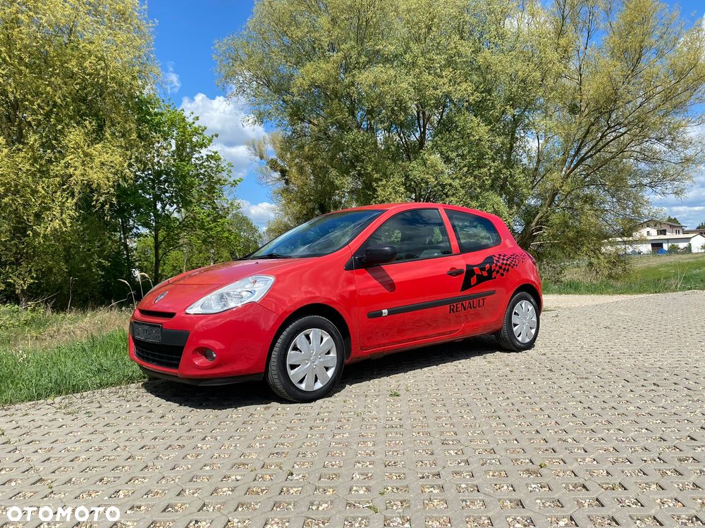 Renault Clio - 2