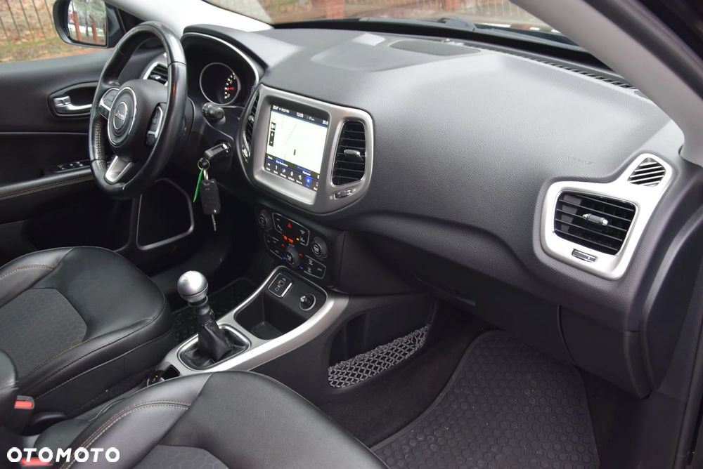 Jeep Compass 1.4 TMair Longitude FWD S&S - 18