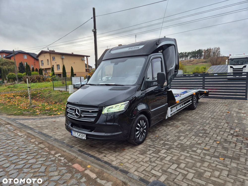 Mercedes-Benz Sprinter - 2
