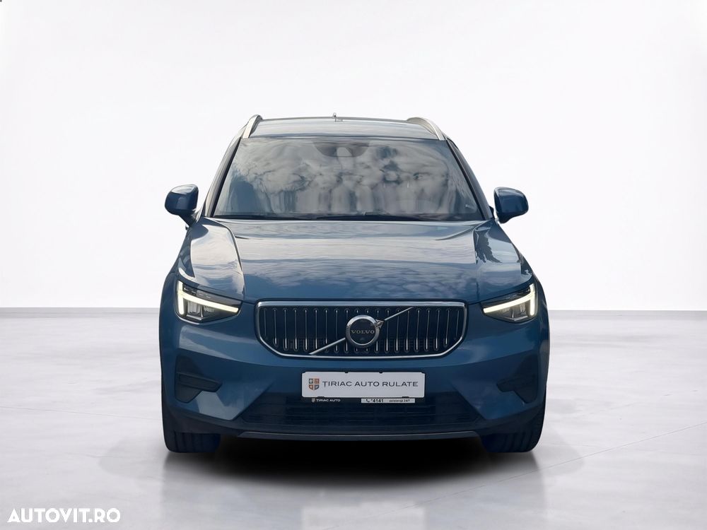 VOLVO XC40 2023 — imagine 8