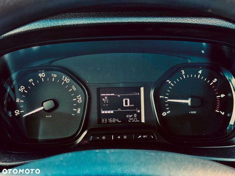 Toyota Proace - 10