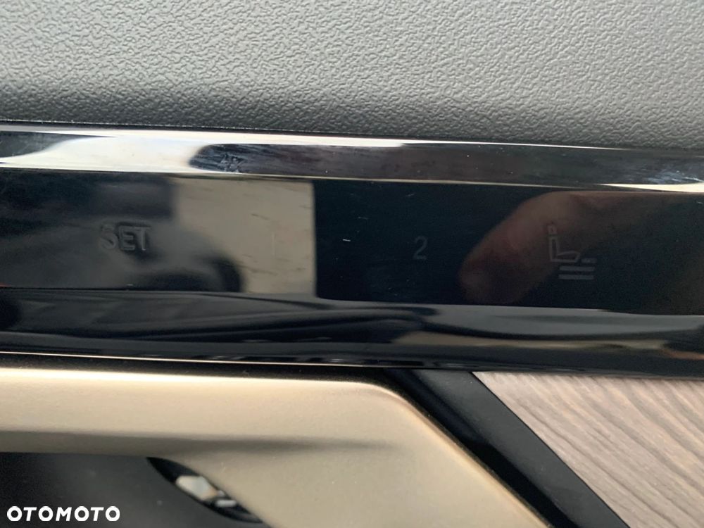 FOTELE TAPICERKA SKÓRA KOMFORT GRZANIE WENTYLACJA PAMIĘĆ BMW 5 G60 HARMAN - 8