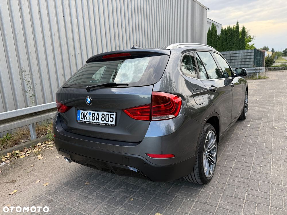 BMW X1 sDrive20d Sport Line - 7