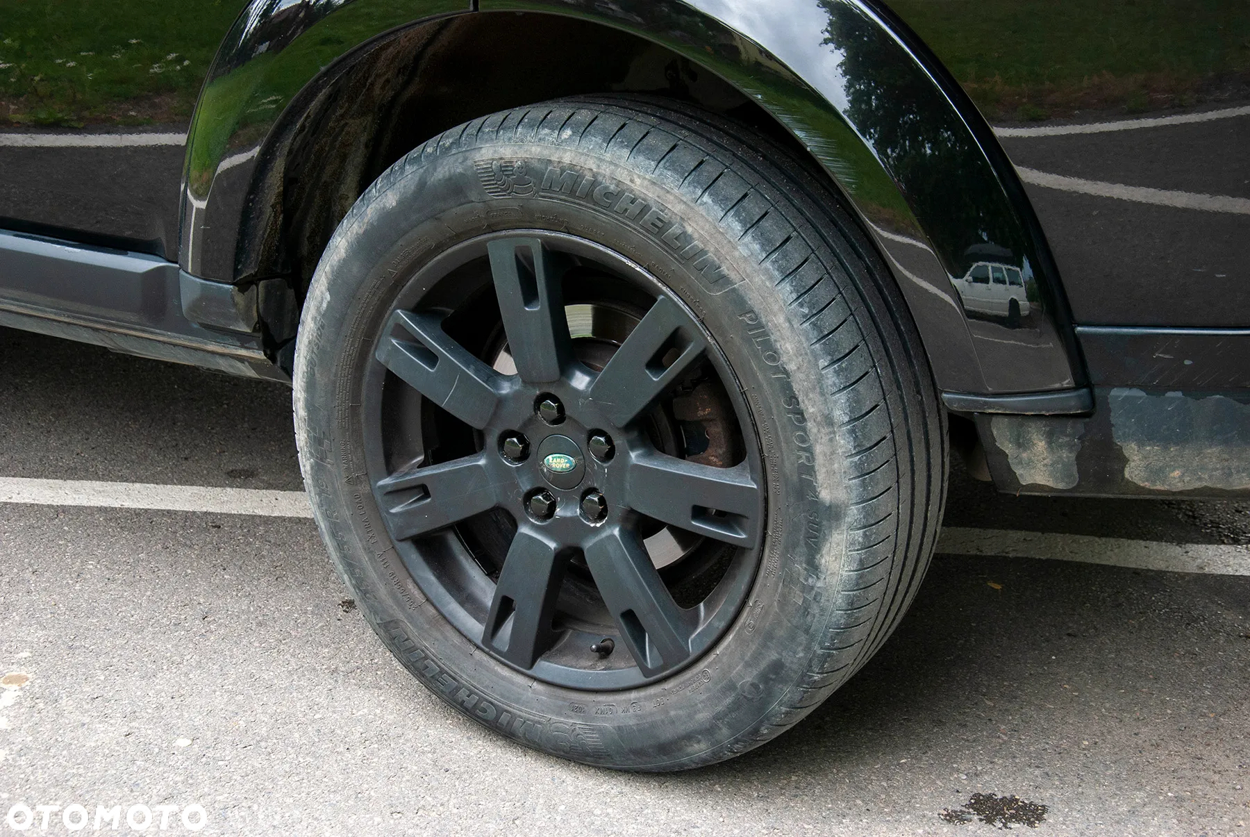 Land Rover Discovery IV 2.7D V6 HSE - 14