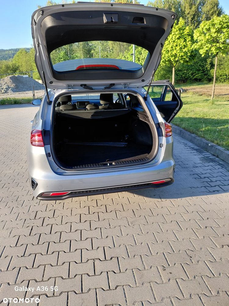 Kia Ceed 1.6 CRDi mHEV M - 21
