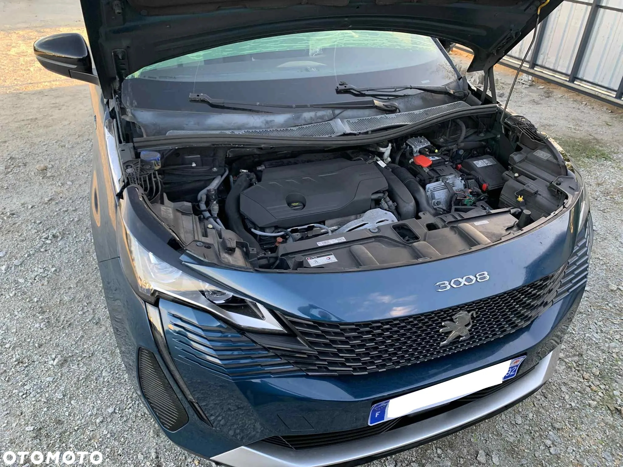 Peugeot 3008 1.6 PureTech HYbrid GT S&S EAT8 - 26