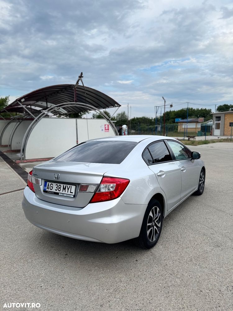 Honda Civic 1.8 AT ES - 2