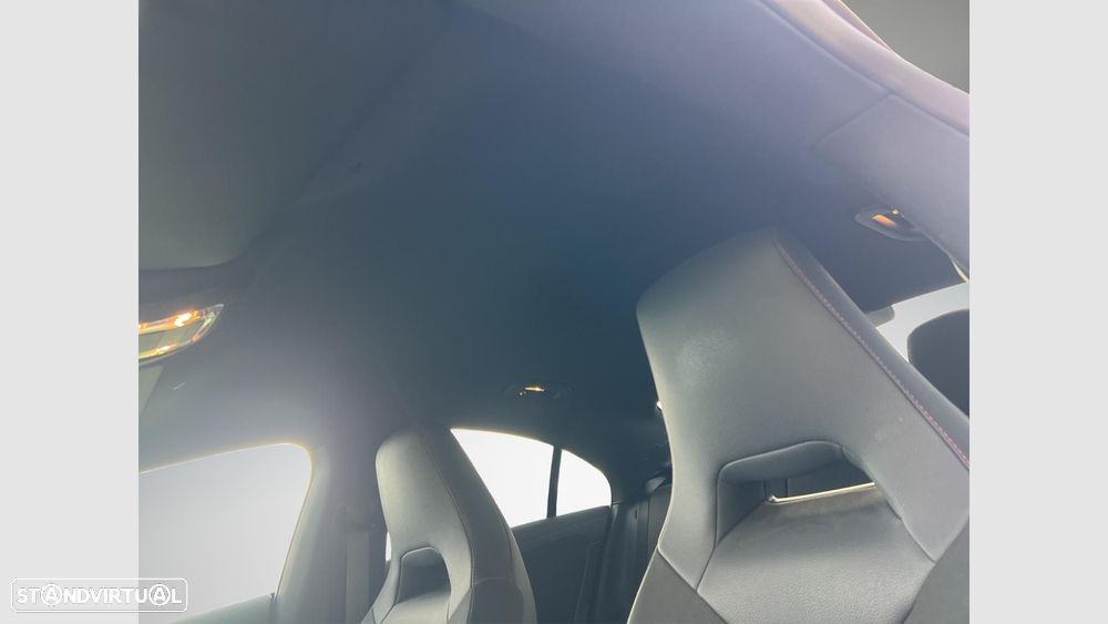 Mercedes-Benz CLA 250 e AMG Line - 17