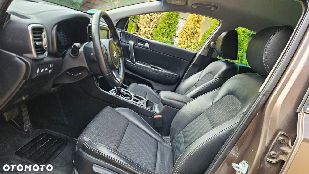 Kia Sportage 2.0 CRDI 4WD Automatik Dream-Team Edition - 14