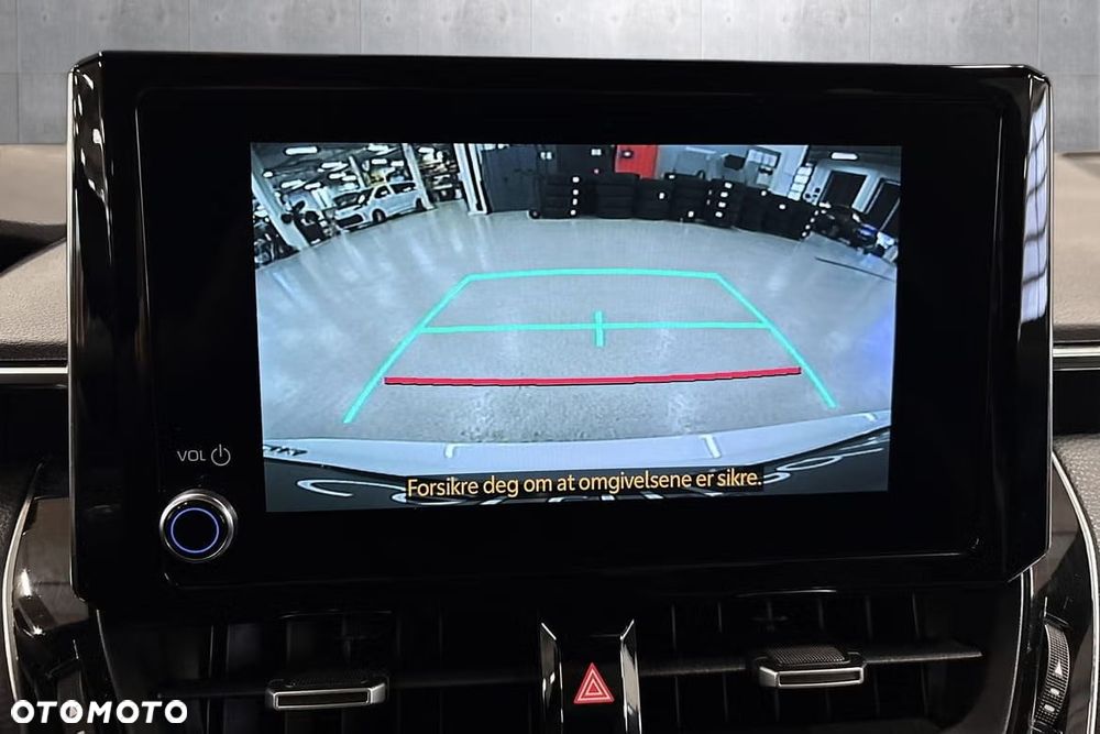 Toyota Corolla 1.8 Hybrid Team Deutschland - 23