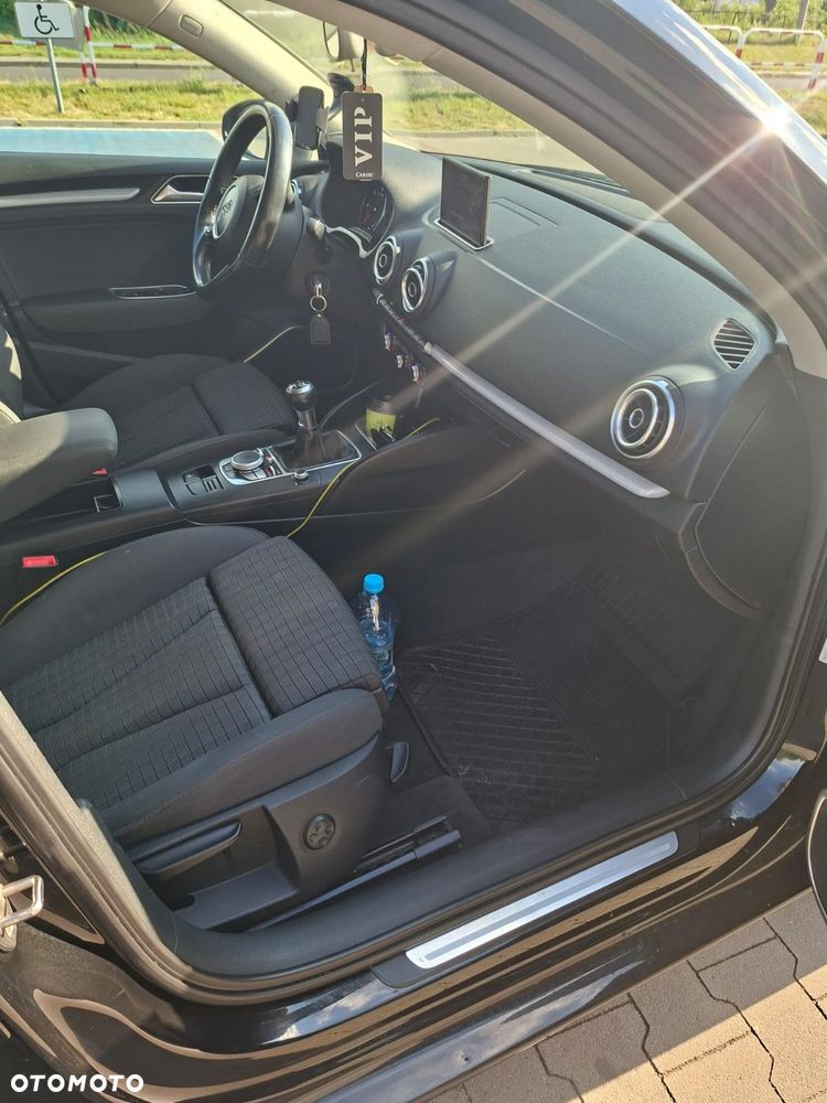 Audi A3 Limousine 2.0 TDI design - 14
