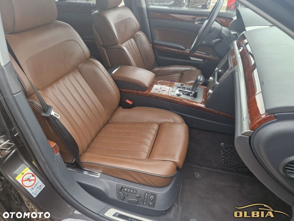 Volkswagen Phaeton - 37