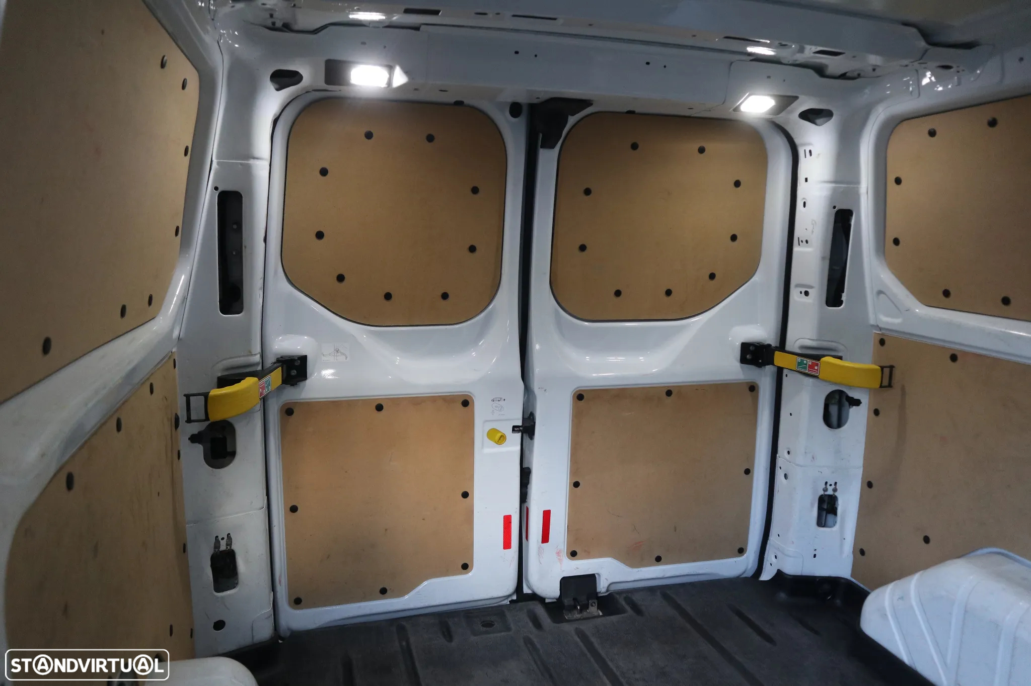 Ford Transit Custom 2.0 L1H1 130 - 10