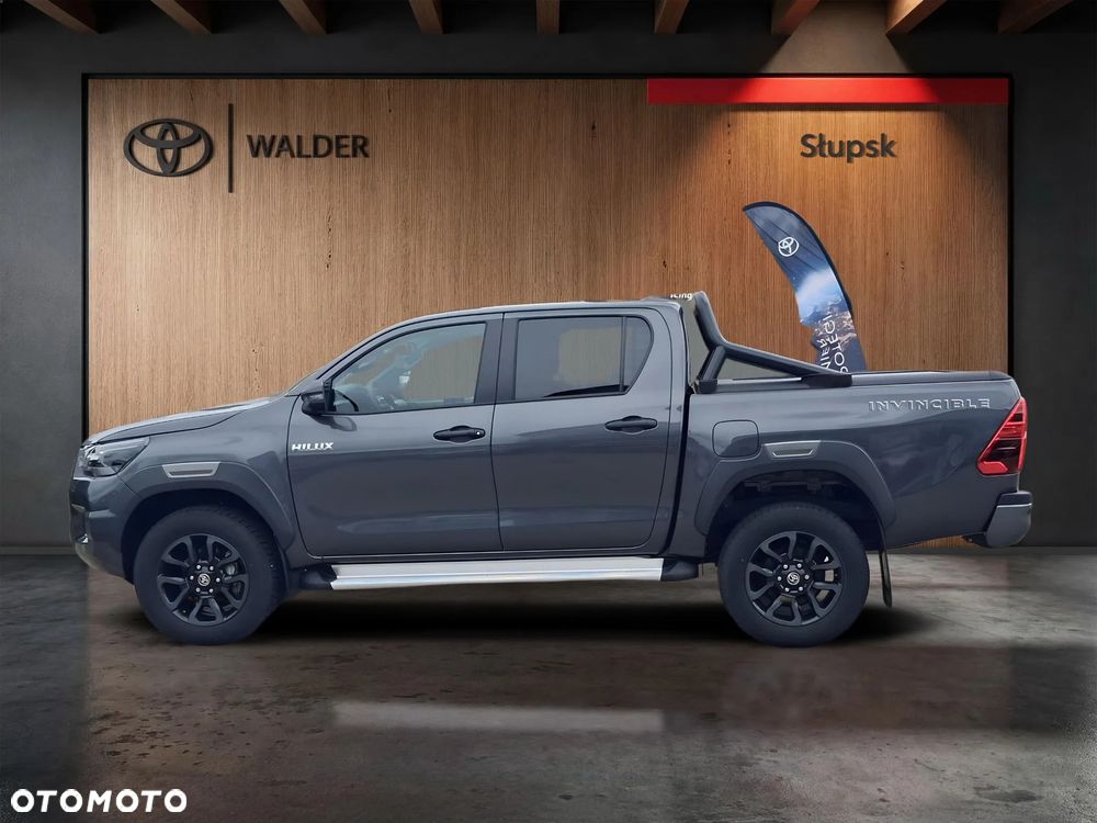 Toyota Hilux 2.8 D-4D Double Cab Invincible 4x4 - 2