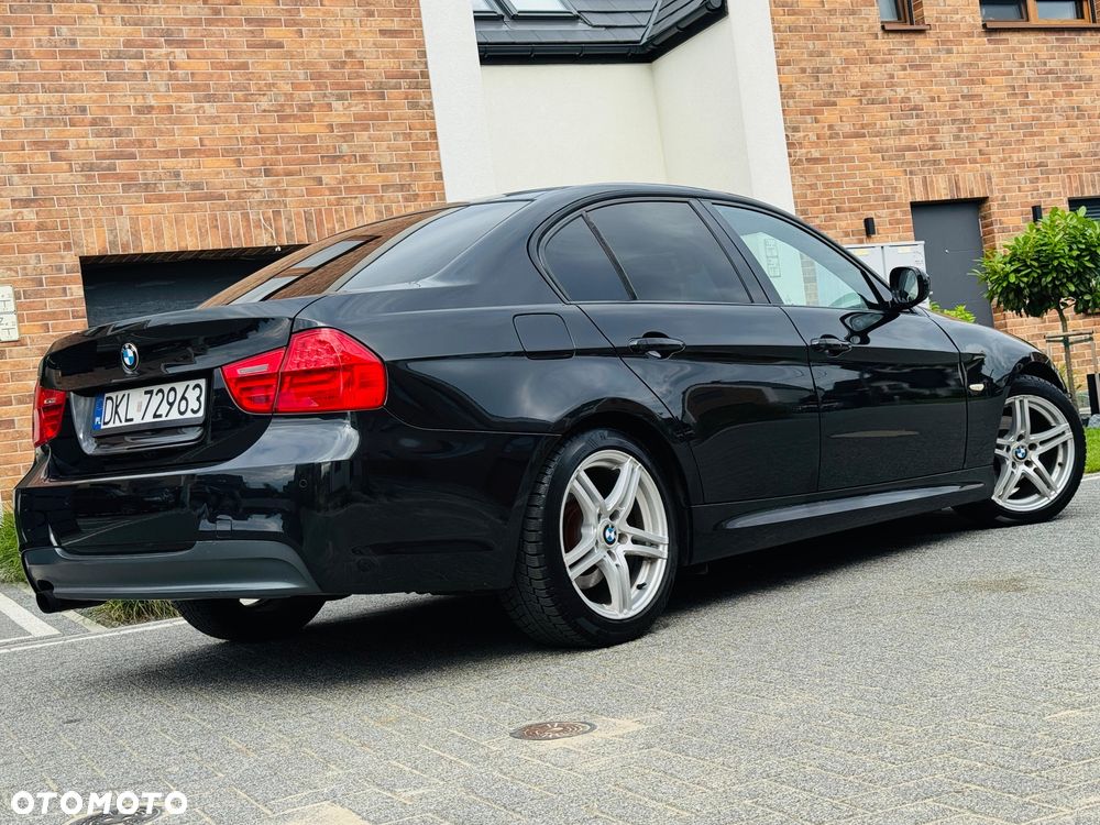 BMW Seria 3 318d DPF Edition Exclusive - 12