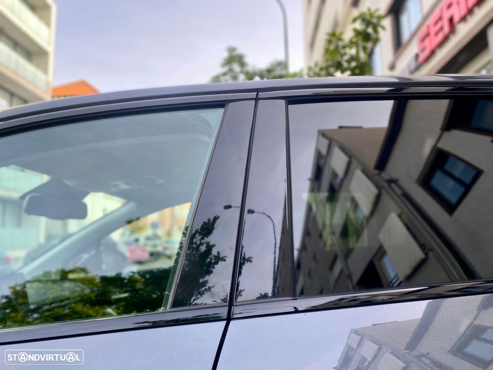 MG MG4 64 kWh Luxury - 11