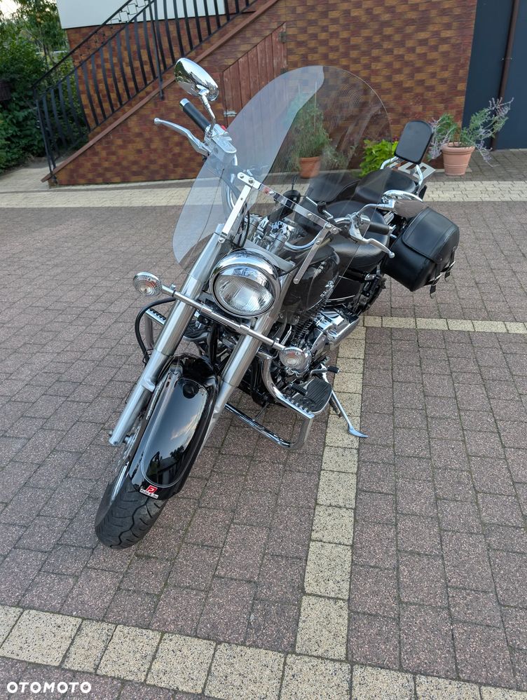 Yamaha V Star - 2
