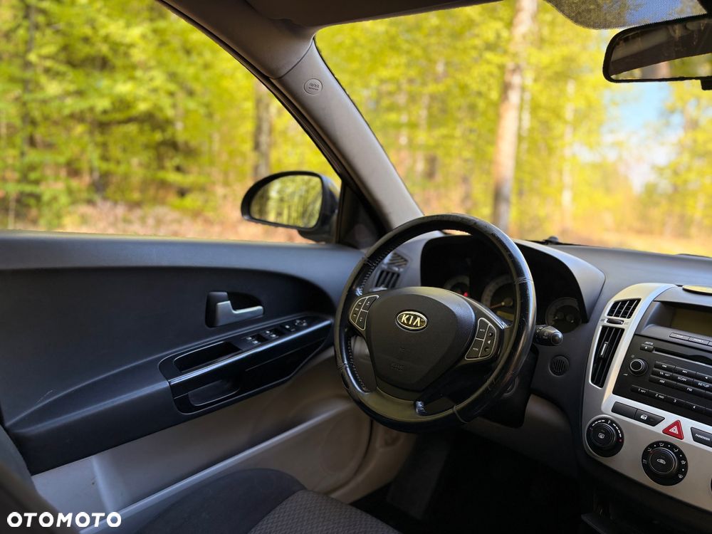 Kia Ceed 1.4 Optimum - 10