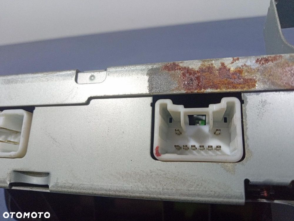 TOYOTA YARIS VERSO WYŚWIETLACZ RADIO - 5