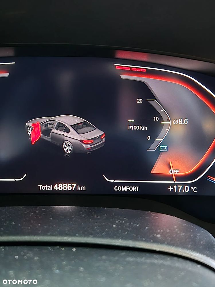 BMW Seria 5 540i xDrive Luxury Line - 14