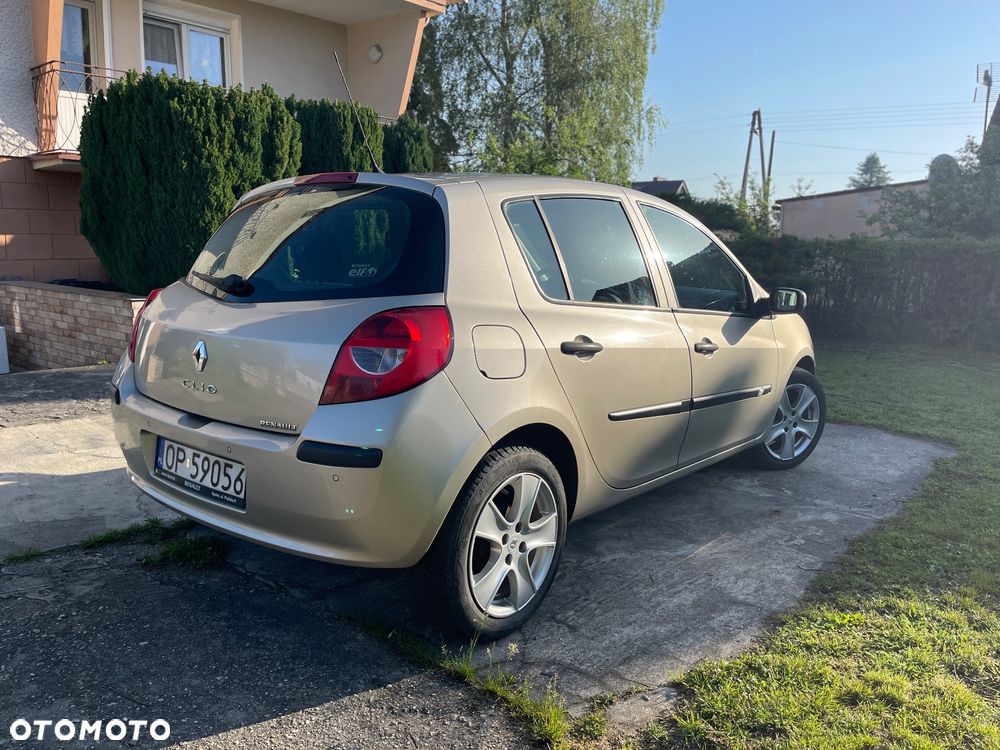 Renault Clio 1.2 16V Authentique - 3