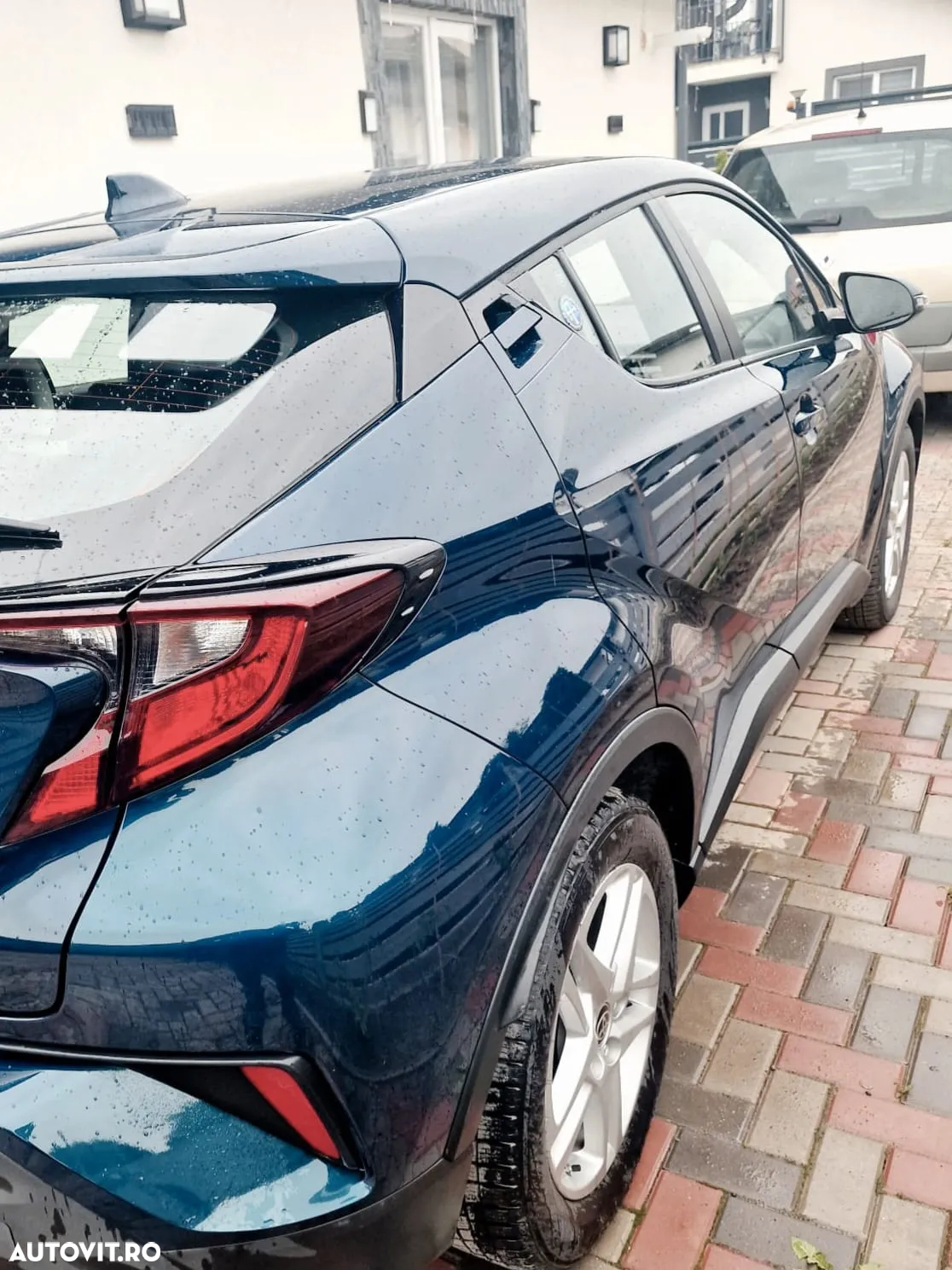Toyota C-HR 1.8 HEV 140 CP 4x2 CVT Dynamic - 3