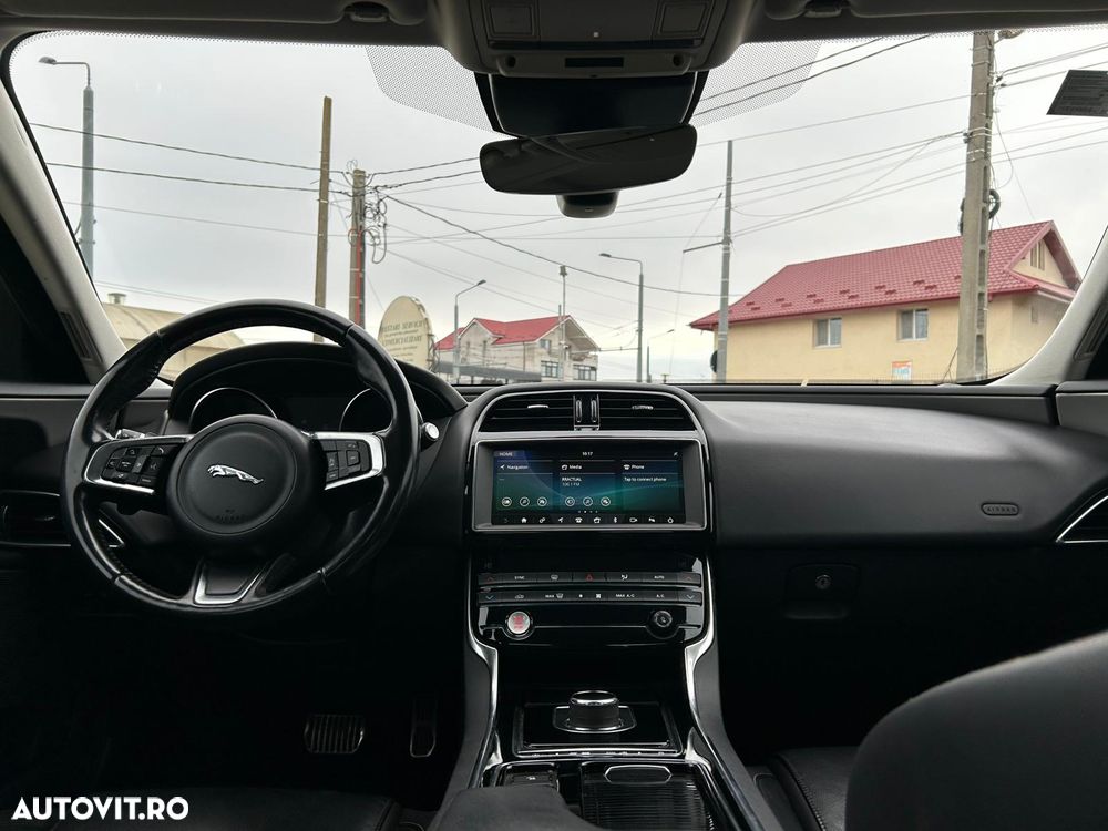 Jaguar XE 20d Aut. Prestige - 17