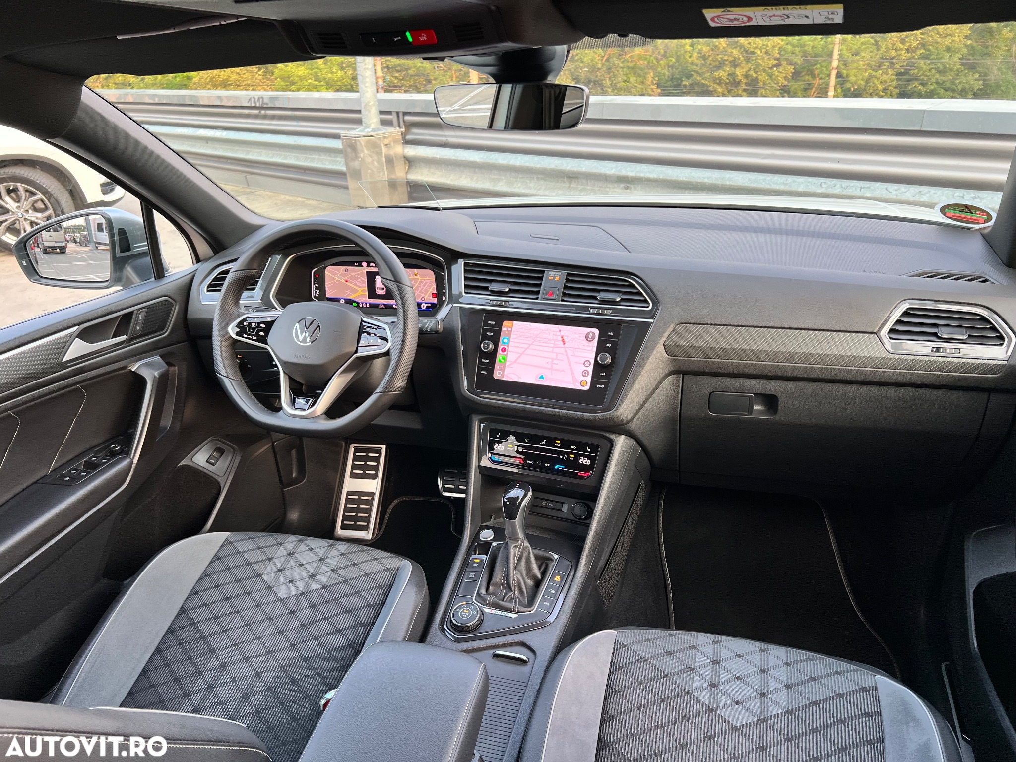 Volkswagen Tiguan Allspace 2.0 TDI 4Mot DSG R-Line - 5