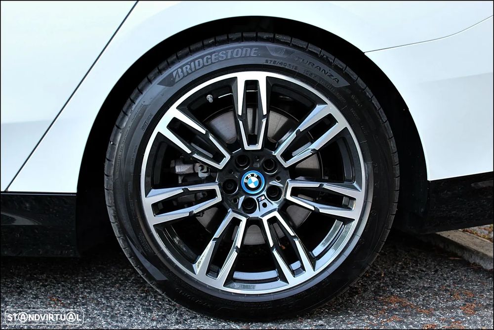 BMW i5 eDrive40 Pack Desportivo M Pro - 9
