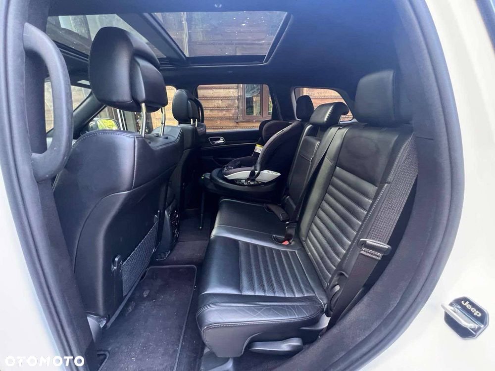 Jeep Grand Cherokee - 8