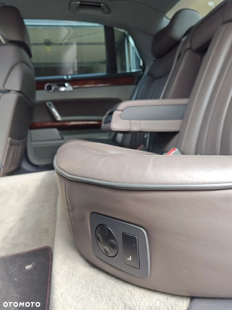 Volkswagen Phaeton 4.2 V8 4Mot (5 os.) - 30