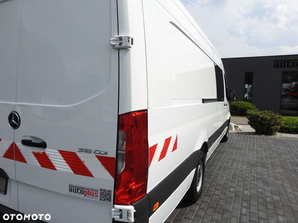 Mercedes-Benz SPRINTER FURGON BRYGADÓWKA  5 MIEJSC TEMPOMAT NAWIGACJA KLIMATYZACJA AUTOMAT   160KM - 18
