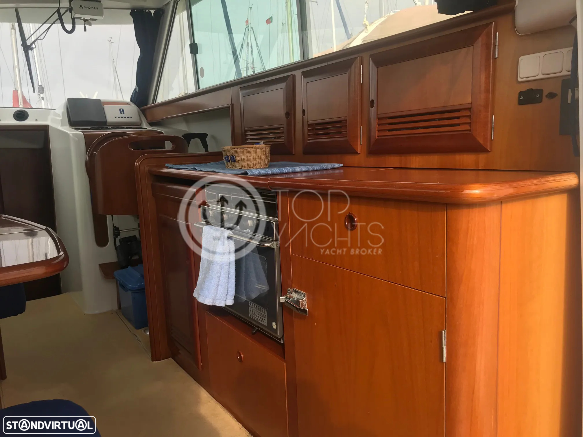 Beneteau Antares 10.80 - 3