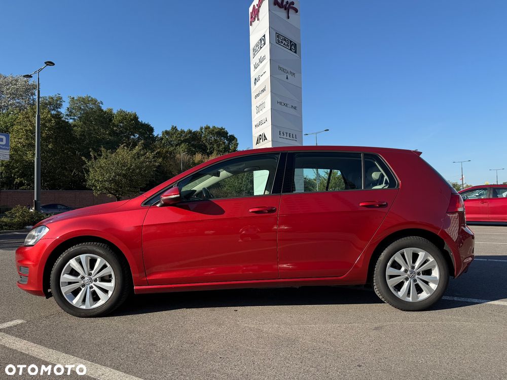 Volkswagen Golf - 2
