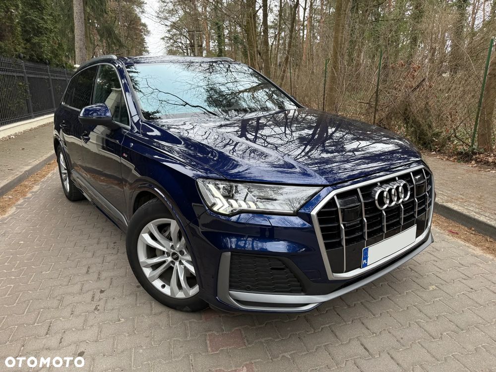 Audi Q7 - 1