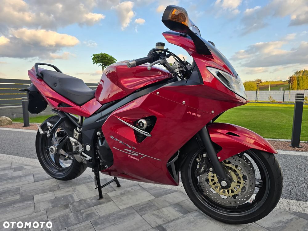 Triumph Sprint - 1