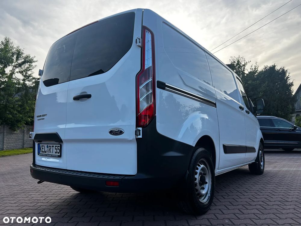 Ford TRANSIT CUSTOM - 12