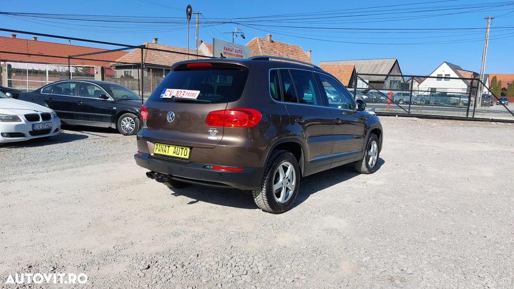 Volkswagen Tiguan 2.0 TDI DPF BlueMotion Technology Sport & Style - 8
