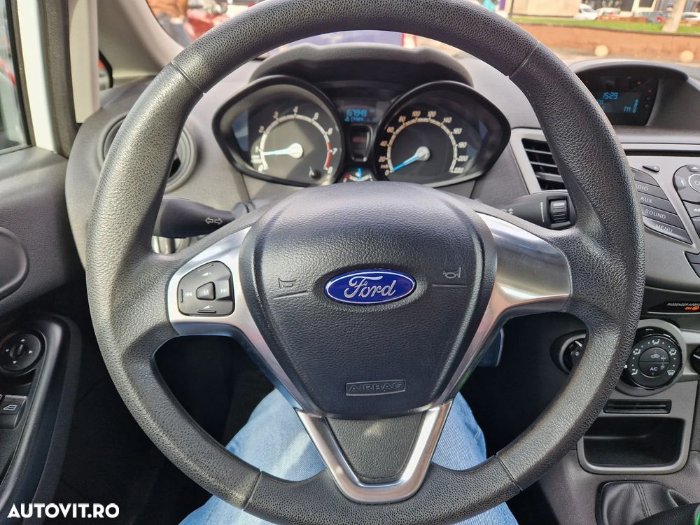 Ford Fiesta 1.25 Trend - 8
