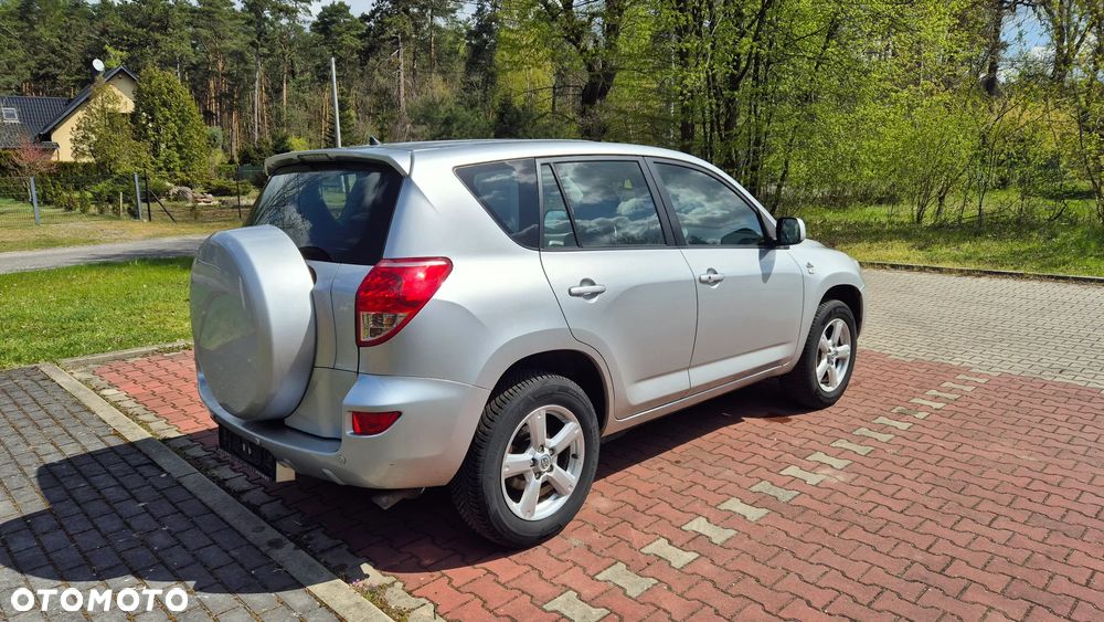 Toyota RAV4 2.0 4x4 Automatik Executive - 10