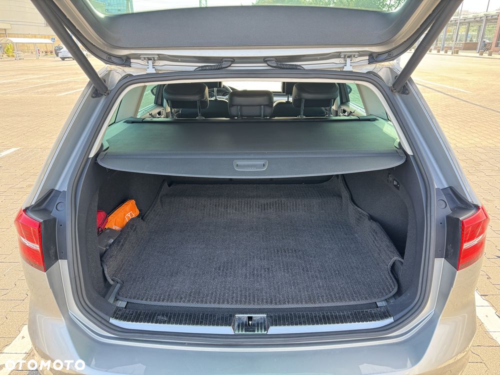 Volkswagen Passat 2.0 TDI BMT SCR 4Mot Highline DSG7 - 34