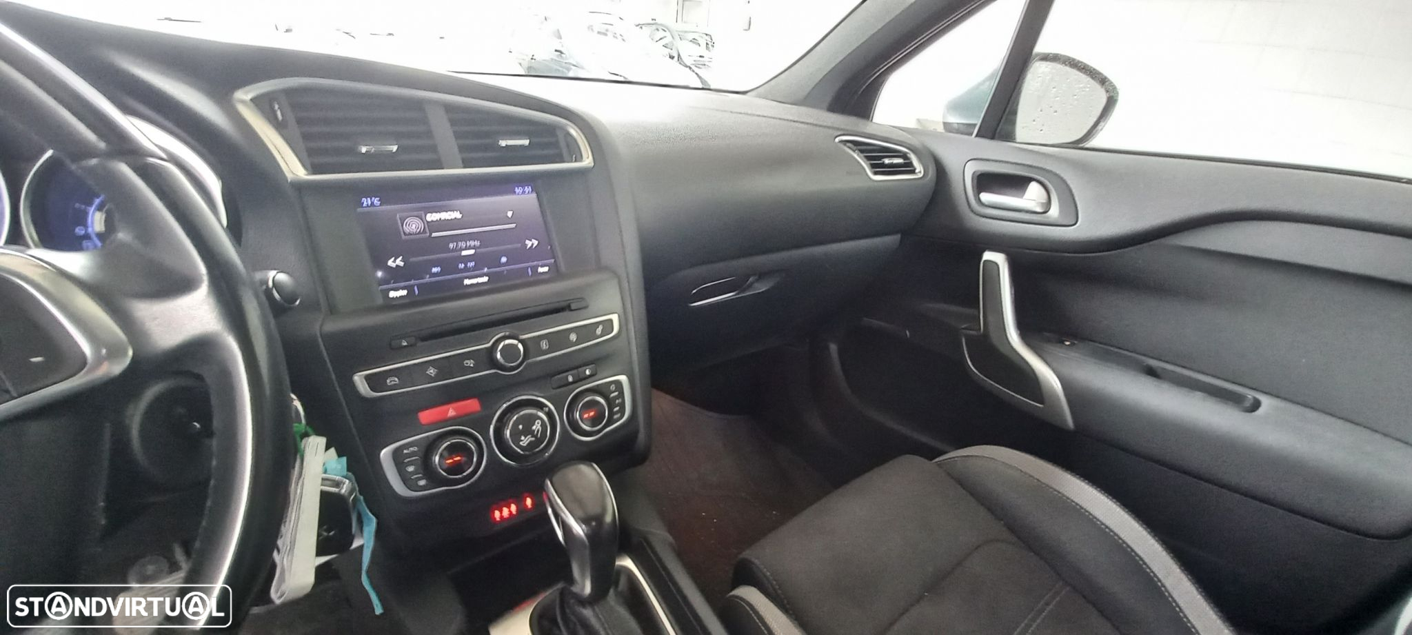 DS DS4 Crossback 1.6 BlueHDi So Chic EAT6 - 12