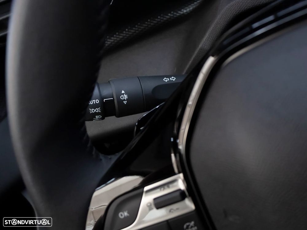 Peugeot 308 SW 1.2 Hybrid Style e-DCS6 - 19
