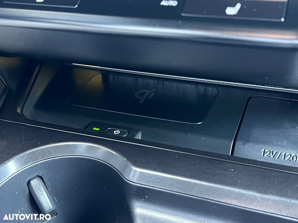 Lexus UX 250h (E-FOUR) Executive Line - 31