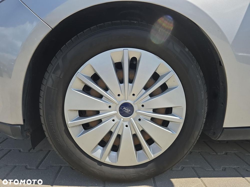 Ford Focus 1.5 TDCi Trend - 9