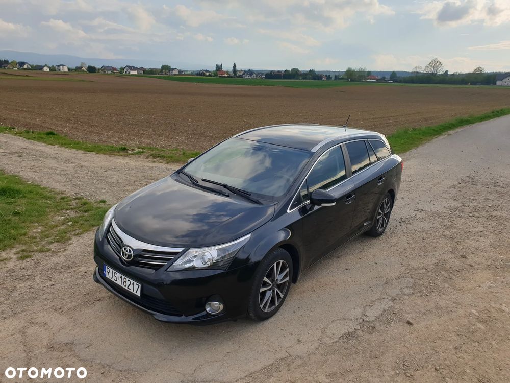 Toyota Avensis - 11