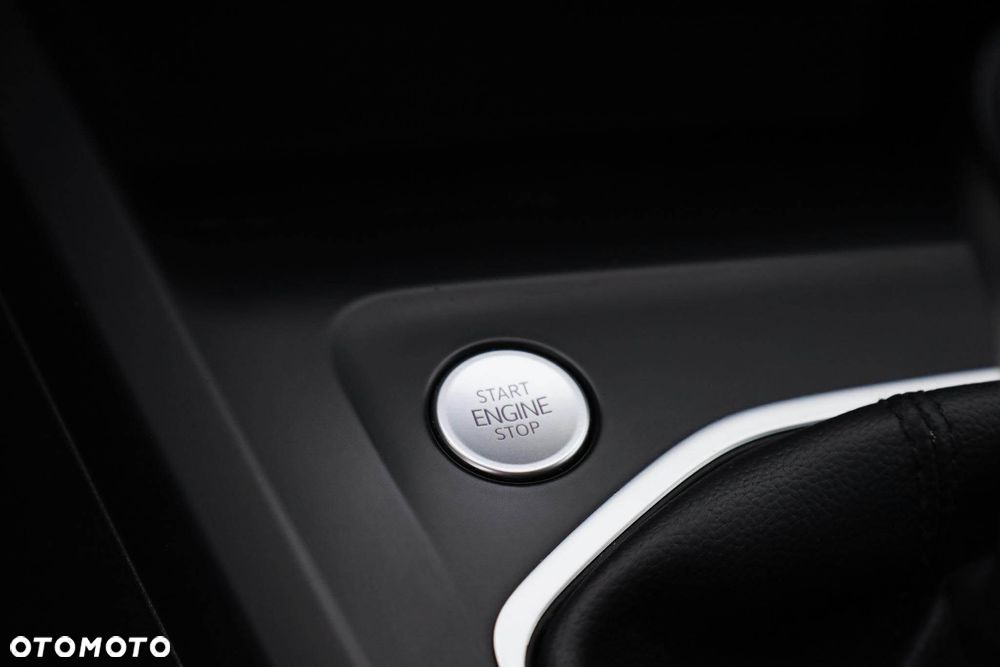 Volkswagen Golf 2.0 TDI Life - 29