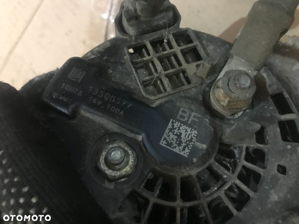 ALTERNATOR OPEL INSIGNIA A 13500577 - 2