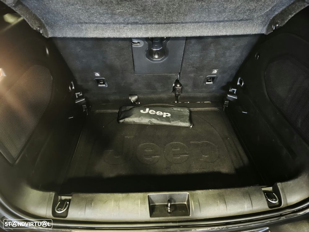 Jeep Renegade - 18