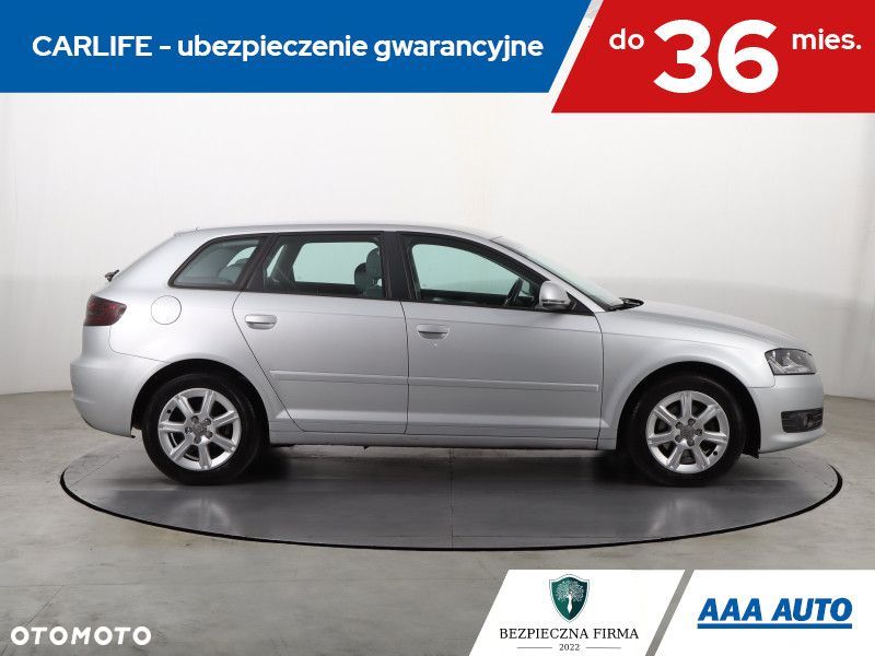 Audi A3 Sportback - 8